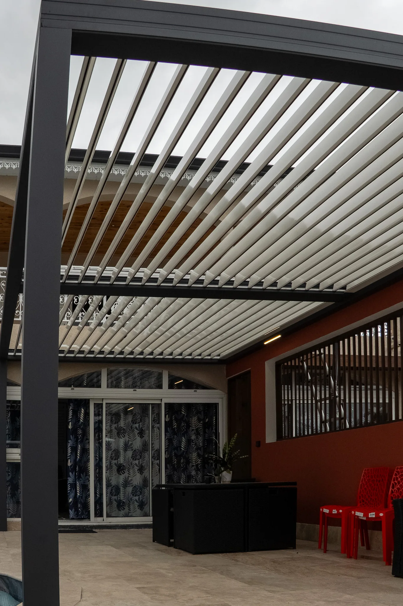 Pergola aluminium à La Réunion – réalisation Flash Alu à La Réunion